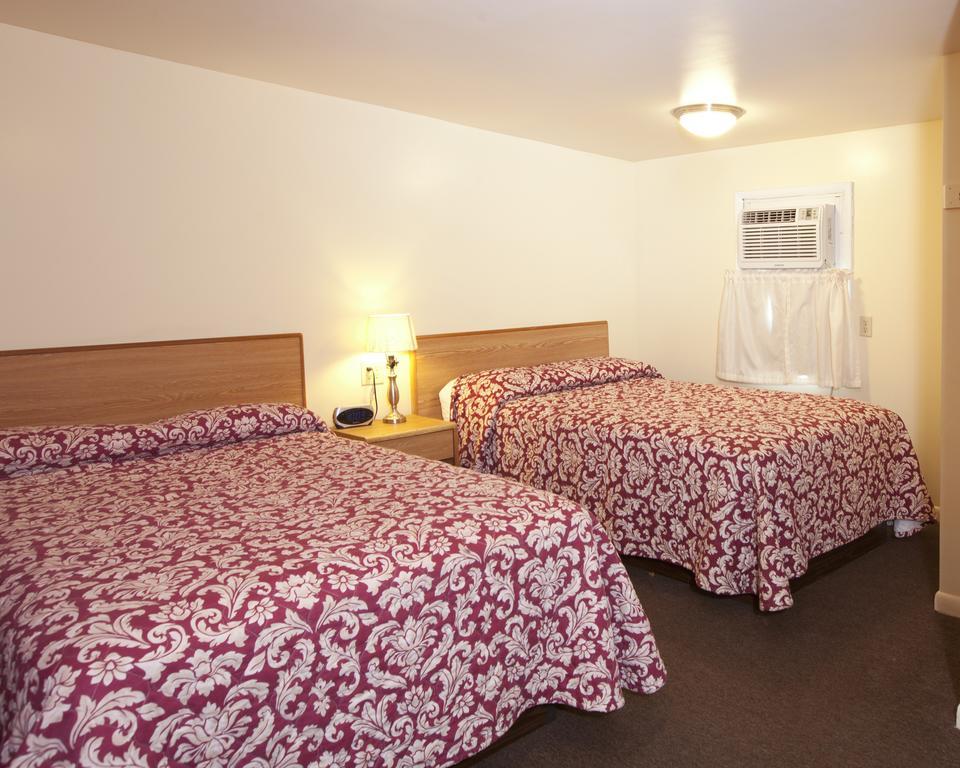Charlie'S Motel Frostburg Экстерьер фото